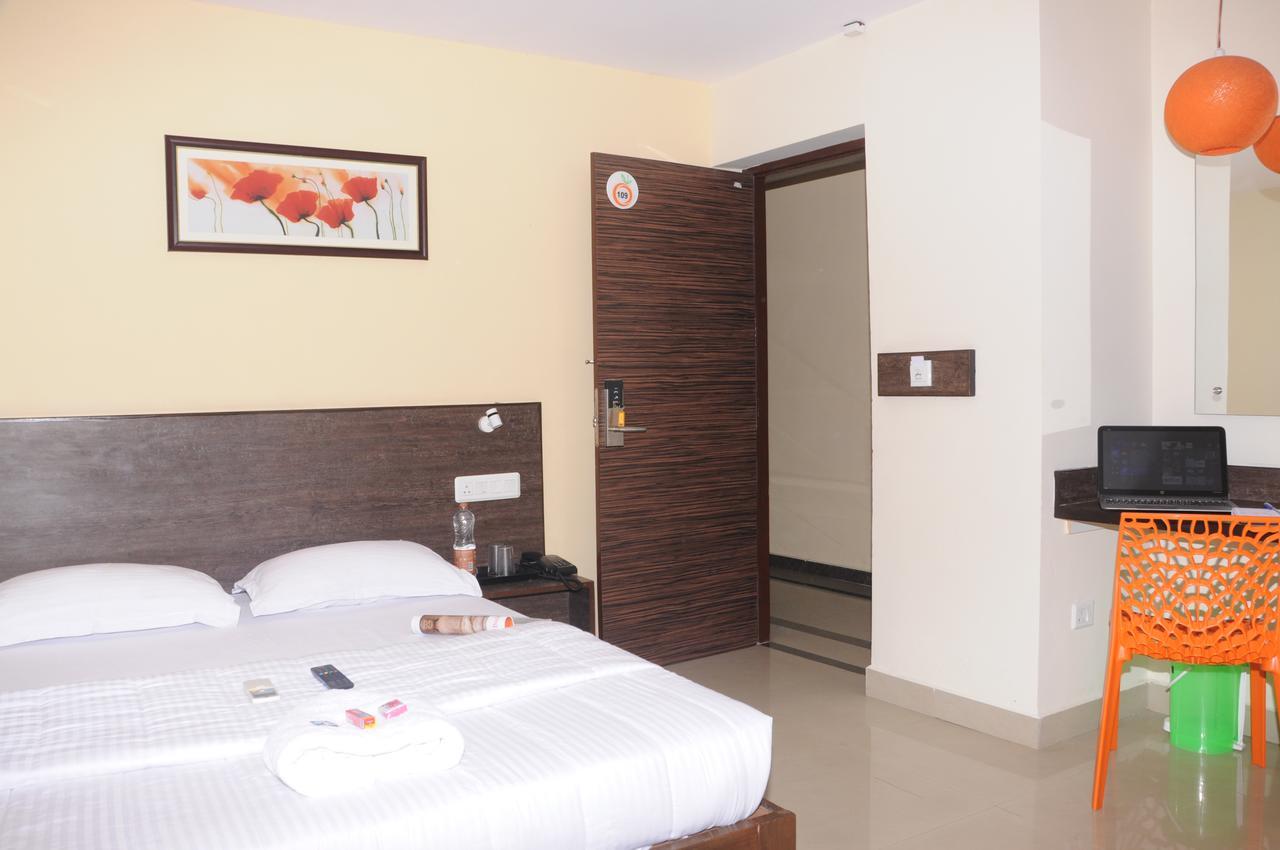 Hotel Orangeinn Omr Perungudi Chennai Exterior photo