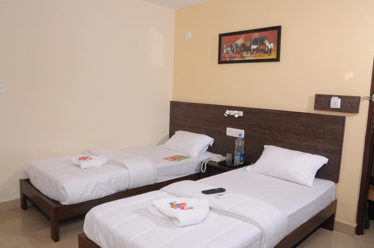 Hotel Orangeinn Omr Perungudi Chennai Exterior photo